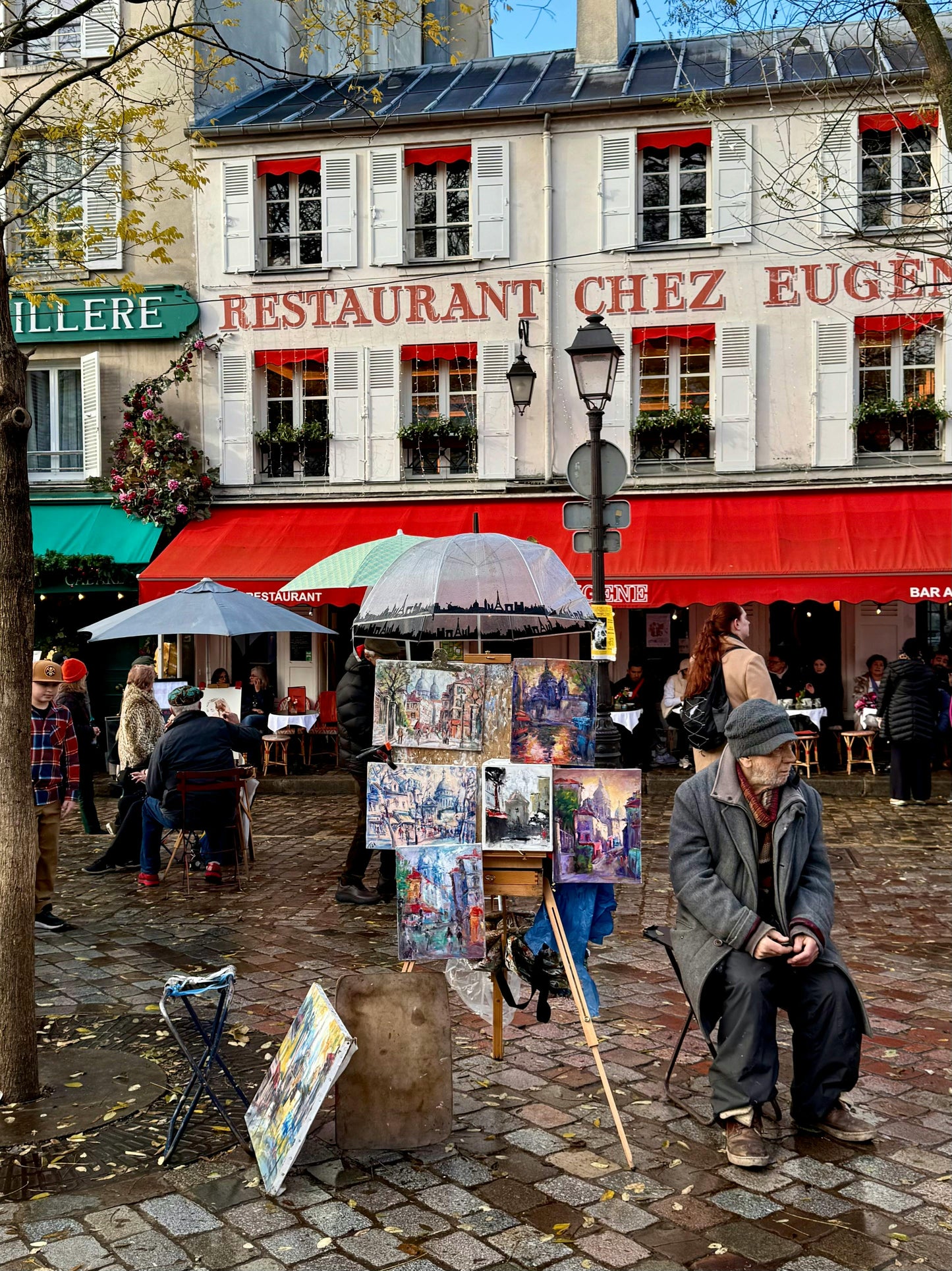 Paris Café and Street Artist