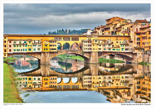 Ponte Vecchio over Arno River Florence, Italy