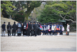 Students visiting Hiroshima Peace Park